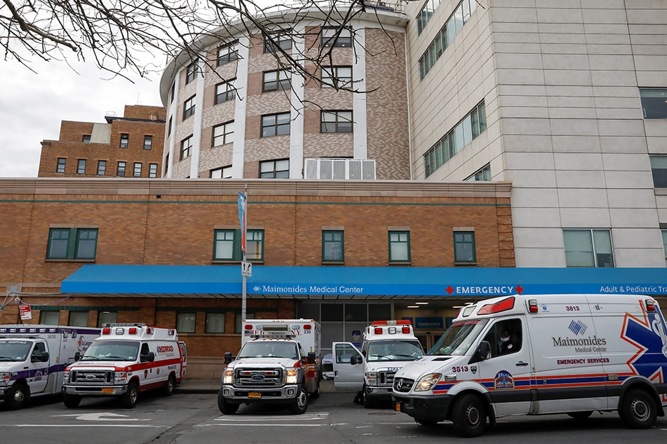 NYC hospitals cancel temporary workers as coronavirus cases stabilize 1