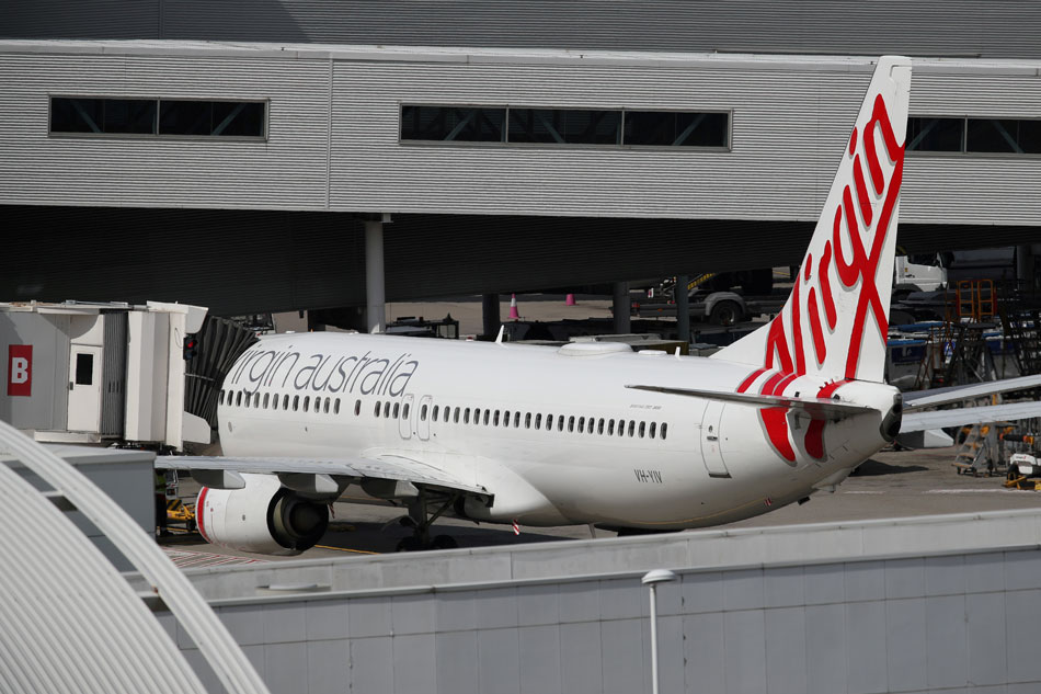 Virgin Australia falls to virus crisis, appoints administrator to find investor 1