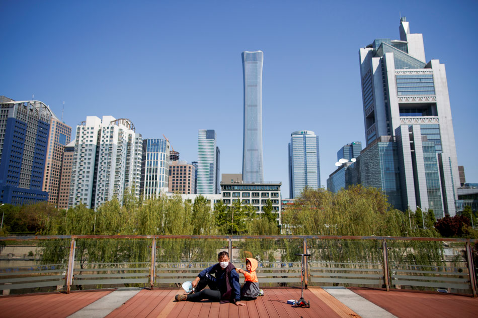 THE DAY IN PHOTOS: April 22, 2020 7