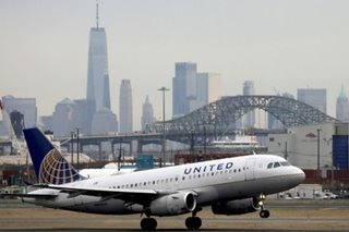 United Airlines to slash 30 percent of executive jobs