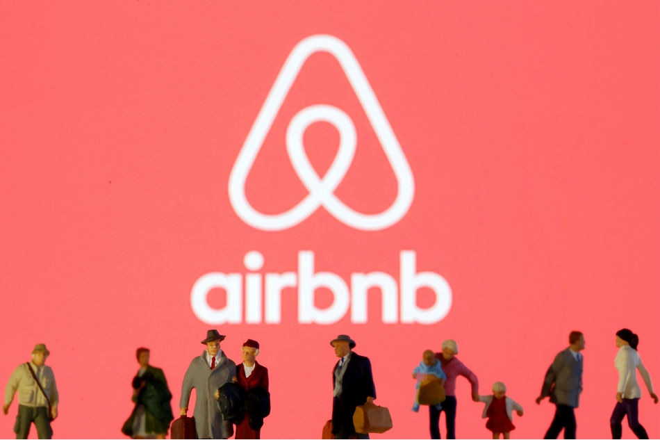 Airbnb aims for $35 billion valuation in long-awaited IPO 1