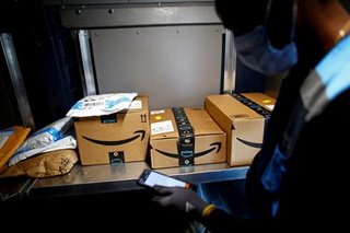 Amazon offers permanent jobs to 125,000 temp hires