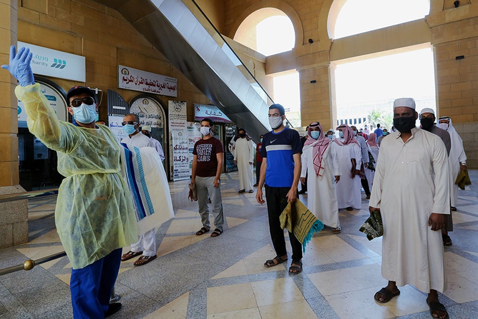 Saudi ends virus lockdown despite spike in infections 1