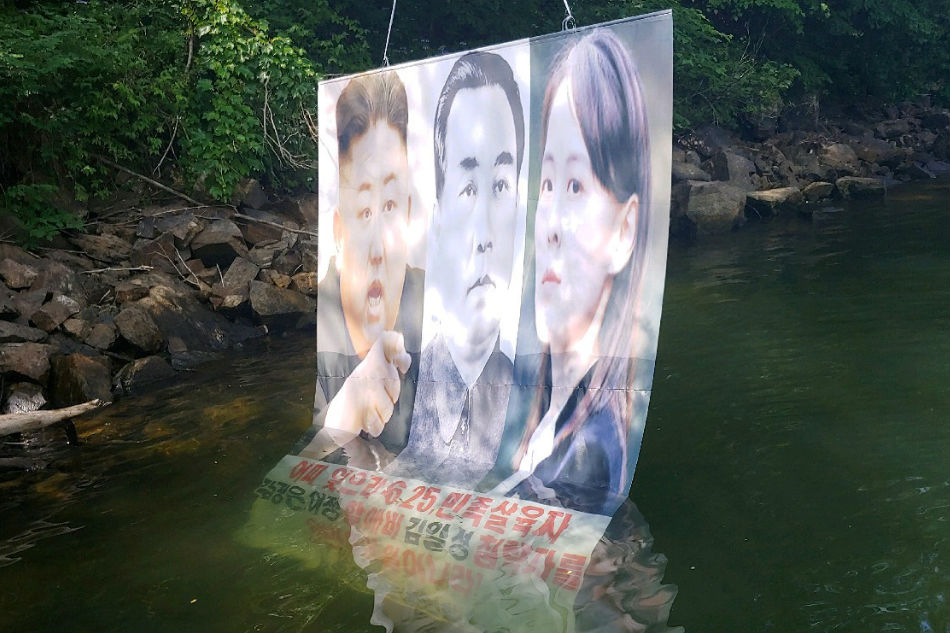 N.Korea seen reinstalling border loudspeakers, defectors send leaflets 1