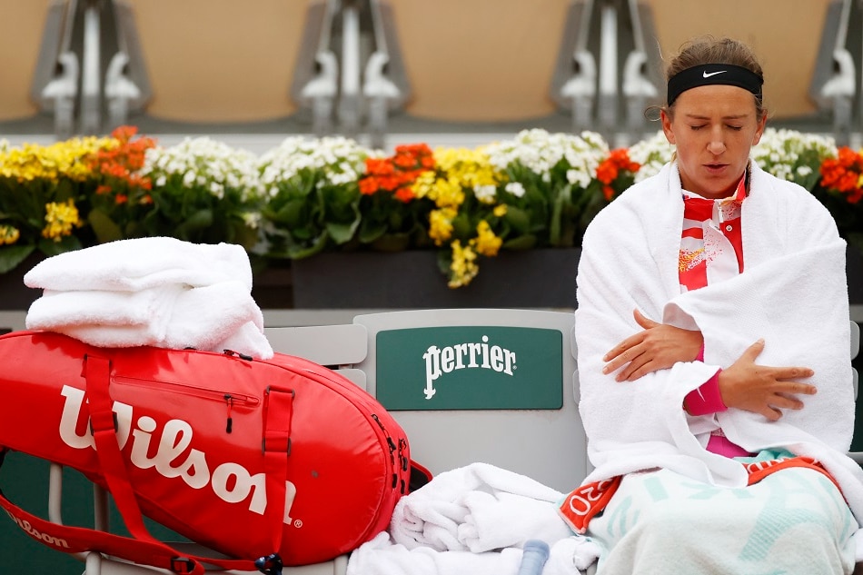 tennis-ridiculous-cold-and-rain-sparks-french-open-revolt