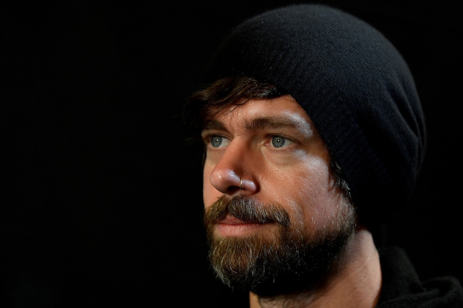 Twitter board backs chief Jack Dorsey after ouster bid 1