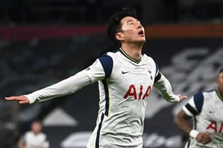 Football: Spurs sink Man City to take top spot, Chelsea up to second