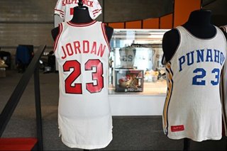 Jordan, Obama, Kaepernick jerseys set auction records