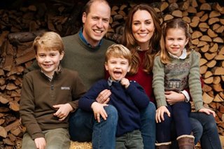 British royals select happy family snapshots for their Christmas cards