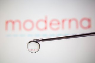 US begins rolling out Moderna vaccine: official