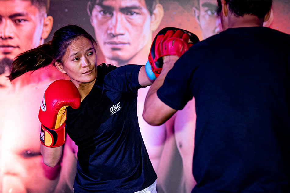 MMA: No pressure, just motivation for Iniong as husband, father watch ...