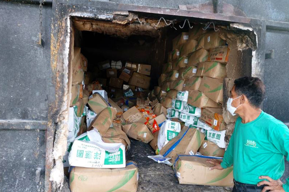 Customs, animal industry officials dispose of China food products with ASF 1