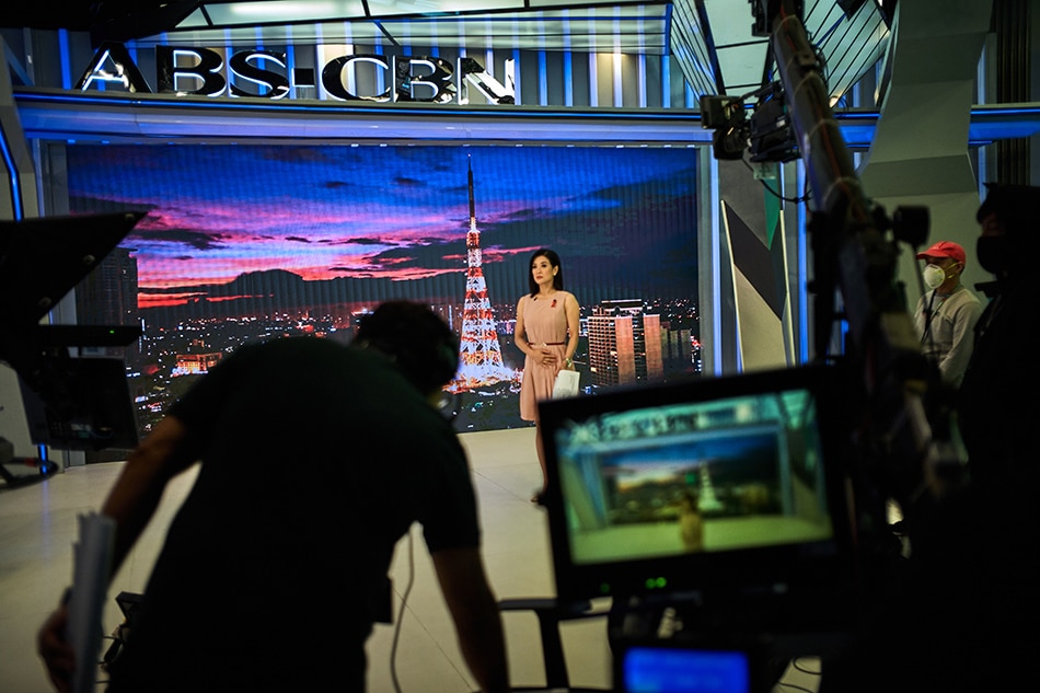 ABS-CBN broadcast shutdown leaves void during coronavirus crisis 1