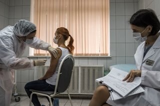 Russia is slow to administer virus vaccine despite Kremlin’s approval
