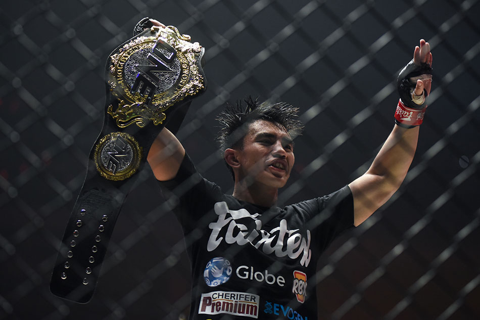 Mma Joshua Pacio Guts Out One Win To Remain Champion Abs Cbn News
