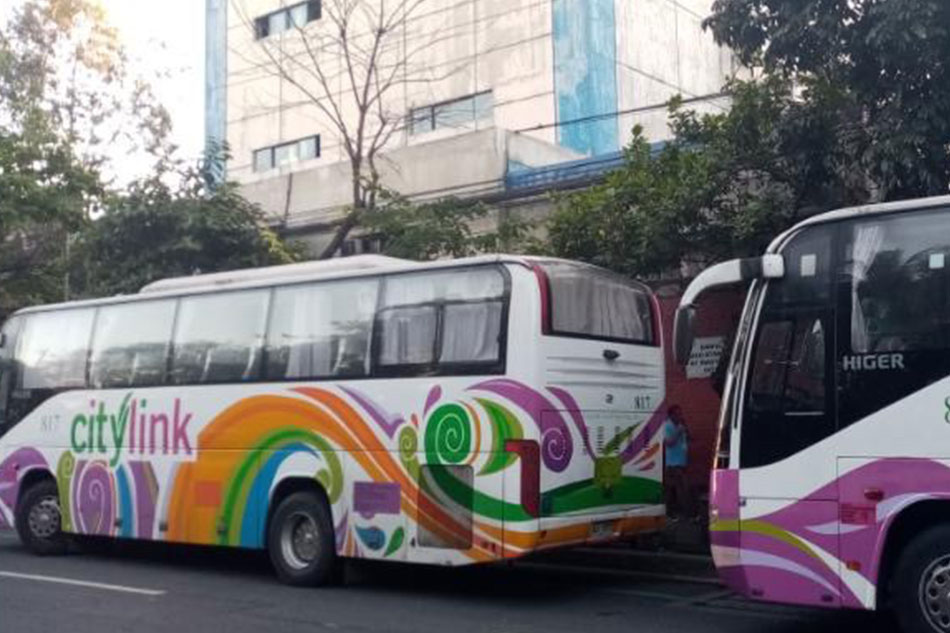 Megaworld deploys buses for healthcare workers 1
