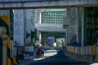 Hirit ng labor, employers' groups: Pondo ibuhos sa health system kaysa ECQ