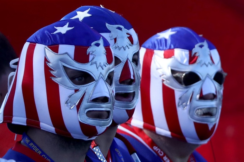 In Mexico, &#39;lucha libre&#39; masks en vogue in virus fight 1