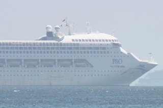 COVID-19 test results ng 8,000 seafarer na naka-quarantine sa cruise ships inaantay pa