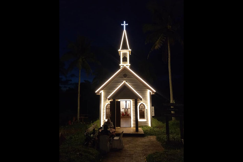 Tinaguriang &#39;smallest chapel&#39; sa Pilipinas, binuksan sa Albay 2