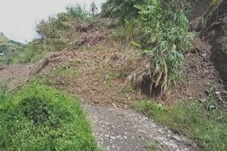 Mga nakatira sa ‘hazard prone’ areas binalaan kontra landslide