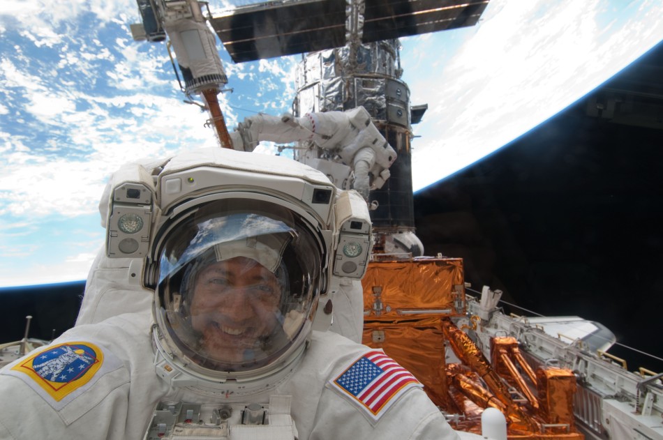 NASA astronaut and professor of mechanical engineering Mike Massimino is a self-confessed Heinz Tomato Ketchup superfan. Photo source: Mike Massimino