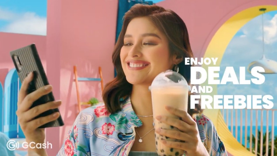Enjoy exclusive promos, deals, and freebies as you pay your bills and buy your daily cravings fix. Photo source: GCash