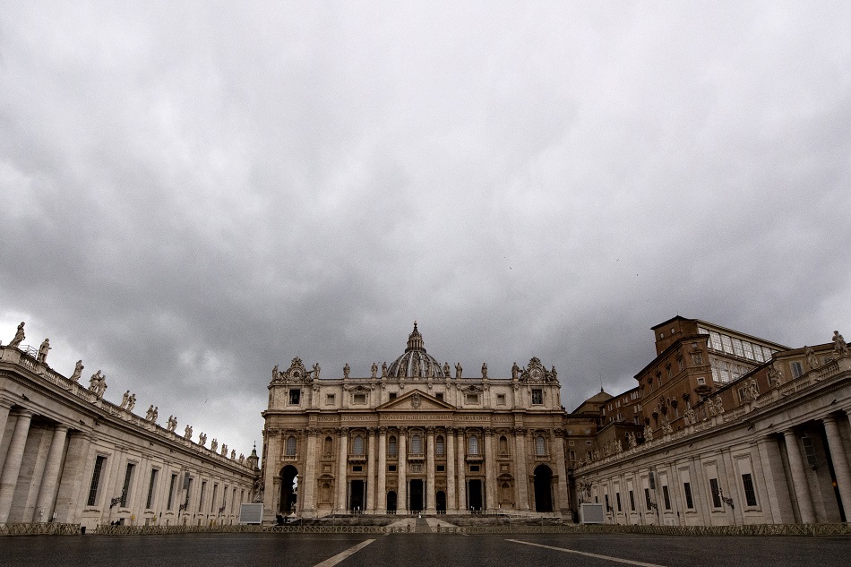 Pope Francis&#39; doctor dies from coronavirus complication: report 1
