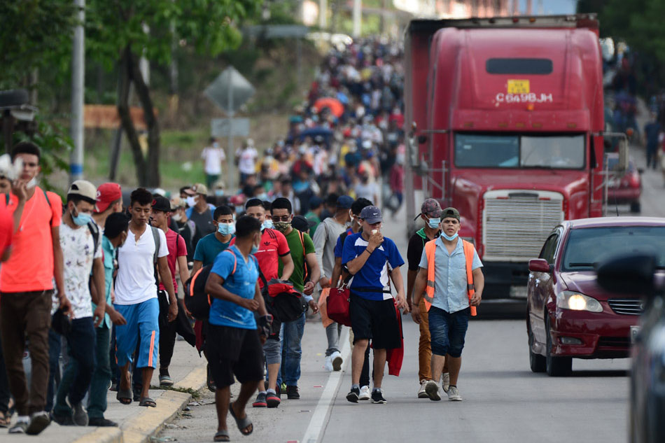 Migrant caravans head out in search of better lives