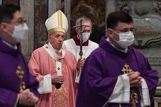 Mga batang biktima ng giyera, kahirapan pinagdasal ni Pope Francis