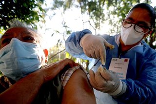 Mexican tricksters use elderly disguise to get COVID vaccine