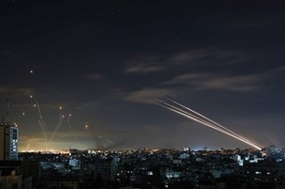 Air strikes continue between Israel and Hamas movement