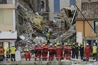 France apartment collapse kills1, 2 still missing