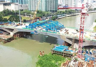 Rockwell Bridge between Makati, Mandaluyong to open in July: DPWH