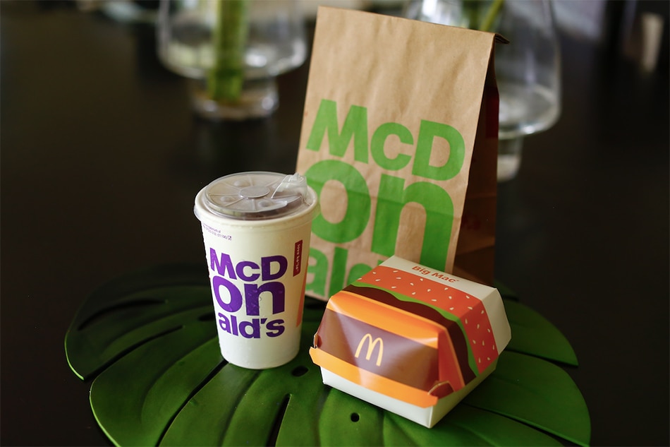 &#39;One less straw at a time&#39;: McDonald&#39;s Philippines says strawless lids now used in select stores 1