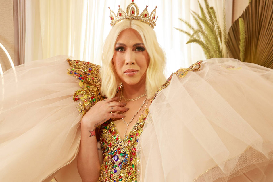 Vice Ganda's Silver Dress At The 2021 Unkabogaball Only Took Two