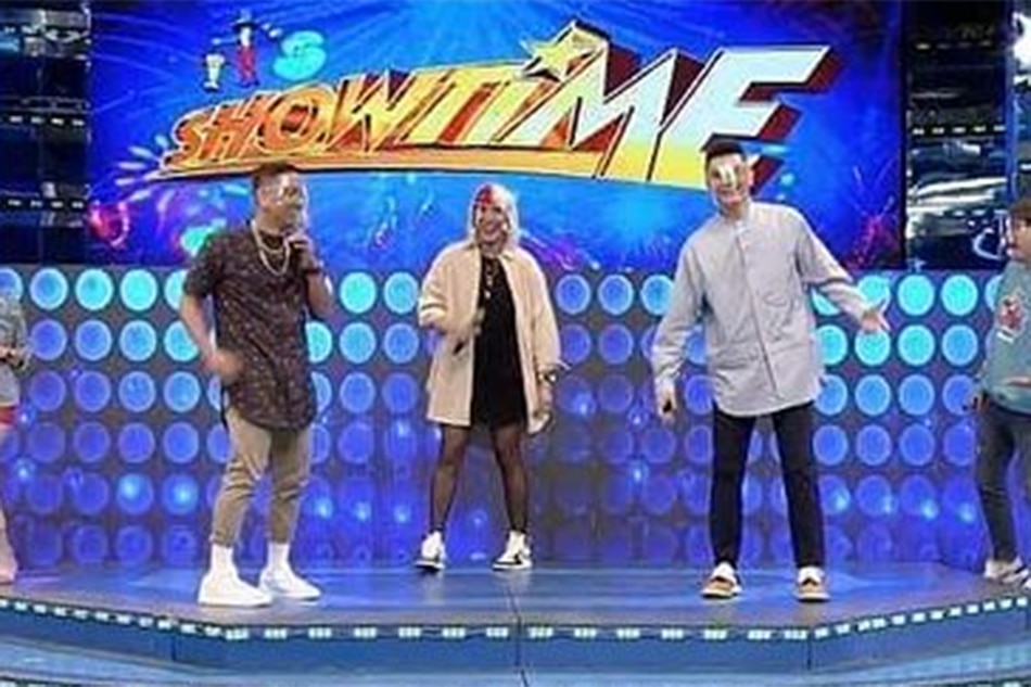 JaDine with Vice Ganda for Showtime (ctto)