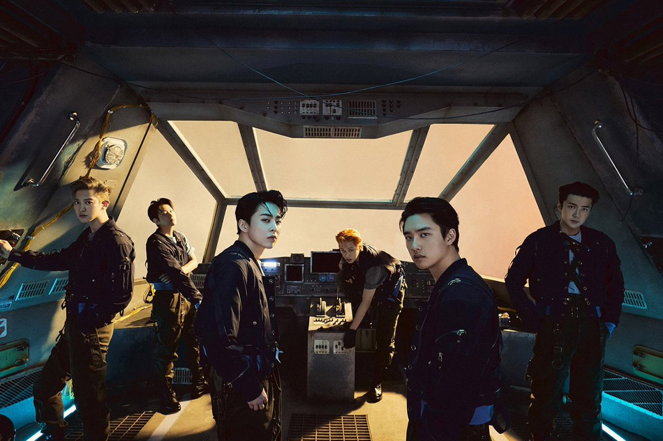 Exo Makes Long Awaited Comeback With Don T Fight The Feeling Abs Cbn News Exo Makes Long Awaited Comeback With Don T Fight The Feeling Abs Cbn News