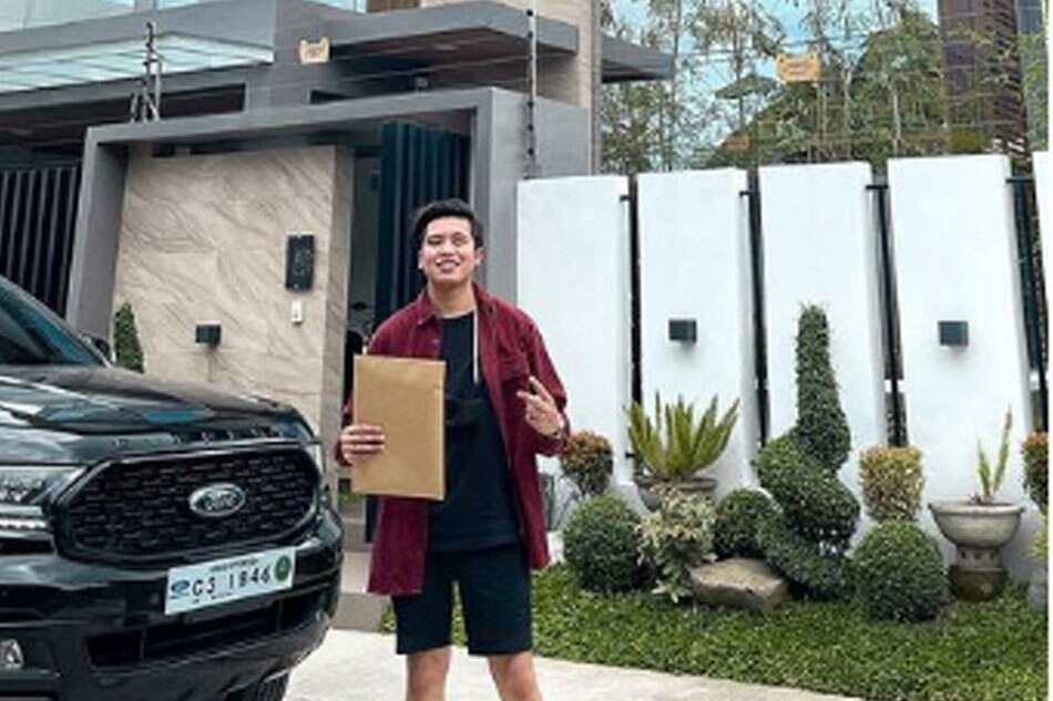 Look After Years Of Hard Work Vlogger Kimpoy Feliciano Gets His Dream House Abs Cbn News 9632