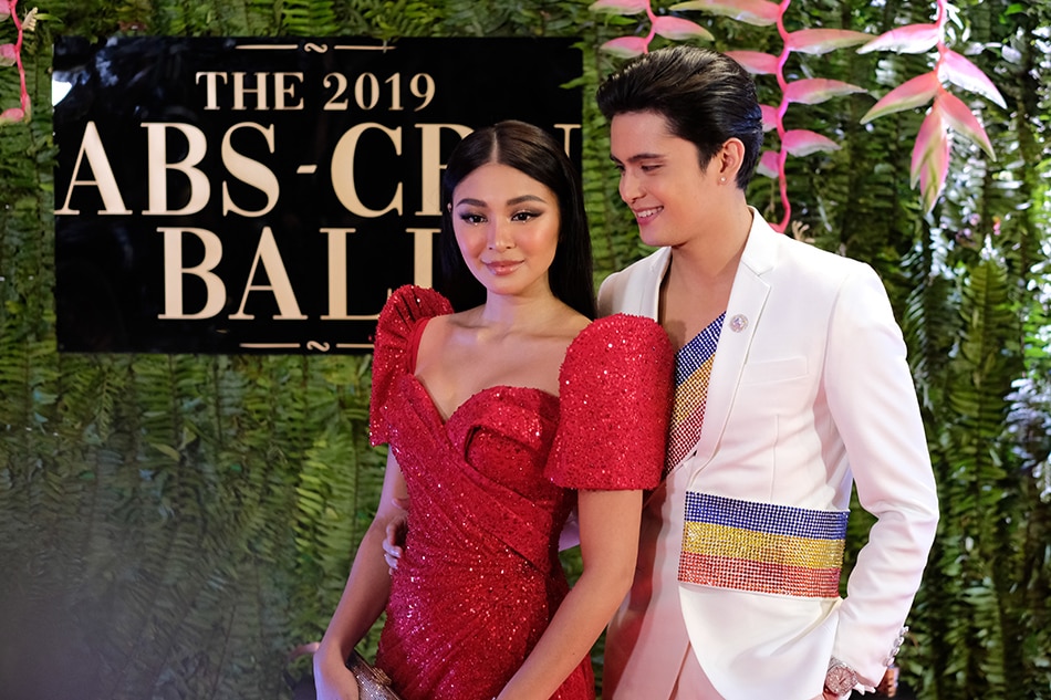 Nadine Lustre and James Reid pose for photos during the 2019 ABS-CBN Ball in Shangri-La The Fort on September 14, 2019. Karl Cedrick Basco, ABS-CBN News/file