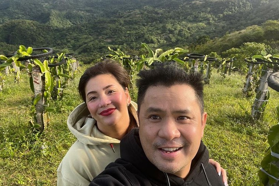 Look Ogie Alcasid Regine Velasquez Go Glamping Abs Cbn News