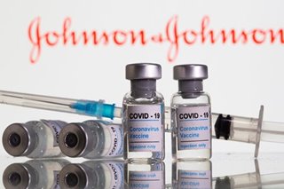 US experts recommend resuming J&J COVID-19 vaccinations