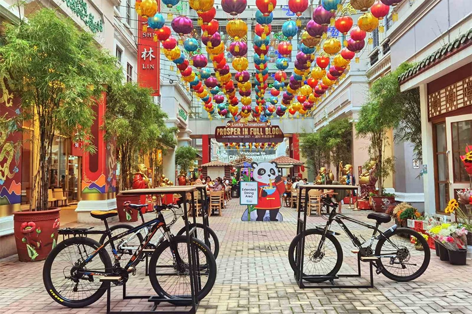 &#39;Bike and Bite&#39;: Binondo mall introduces cyclist-friendly dining concept 1