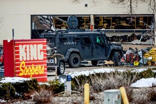 Suspect in custody after 10 killed in mass shooting at Colorado grocery store