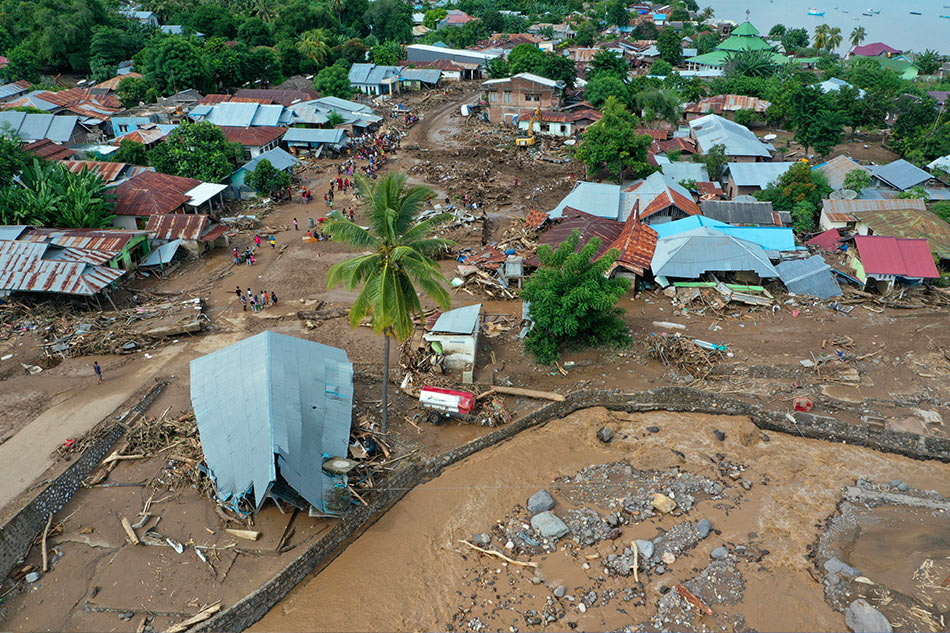 Death toll from flash floods in Indonesia rises to 128 with 72 missing ...