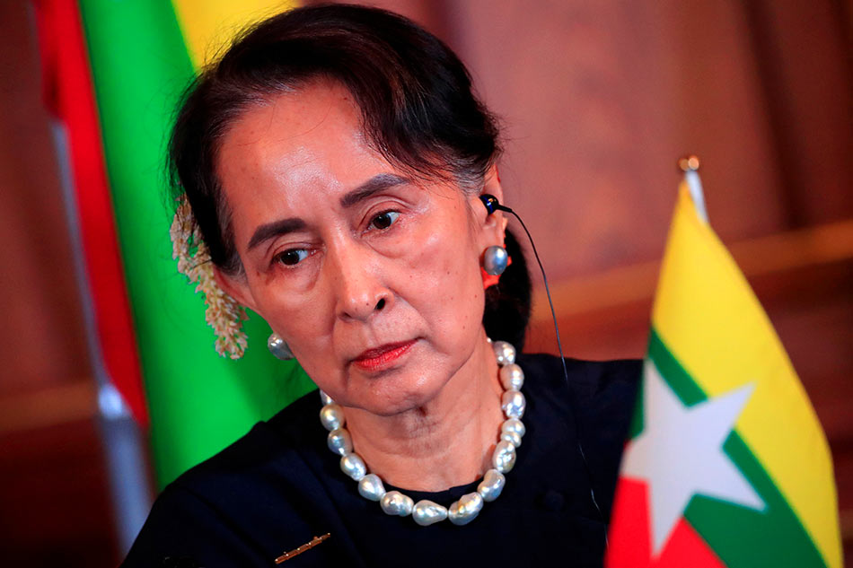 Myanmar junta leader says Suu Kyi will soon appear 1