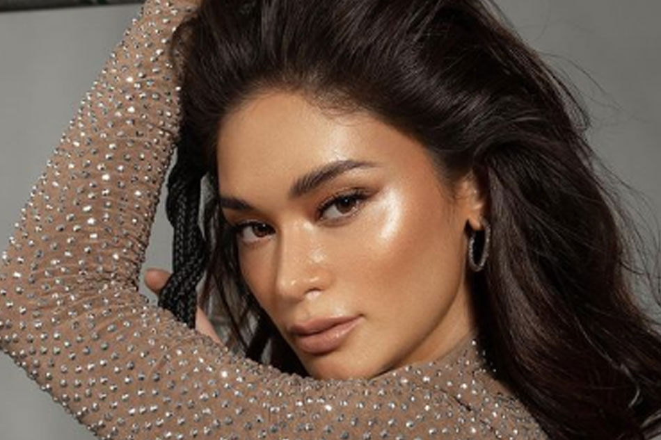 Look Pia Wurtzbach Stuns In Another Vietnam Magazine Cover Abs Cbn News 5737