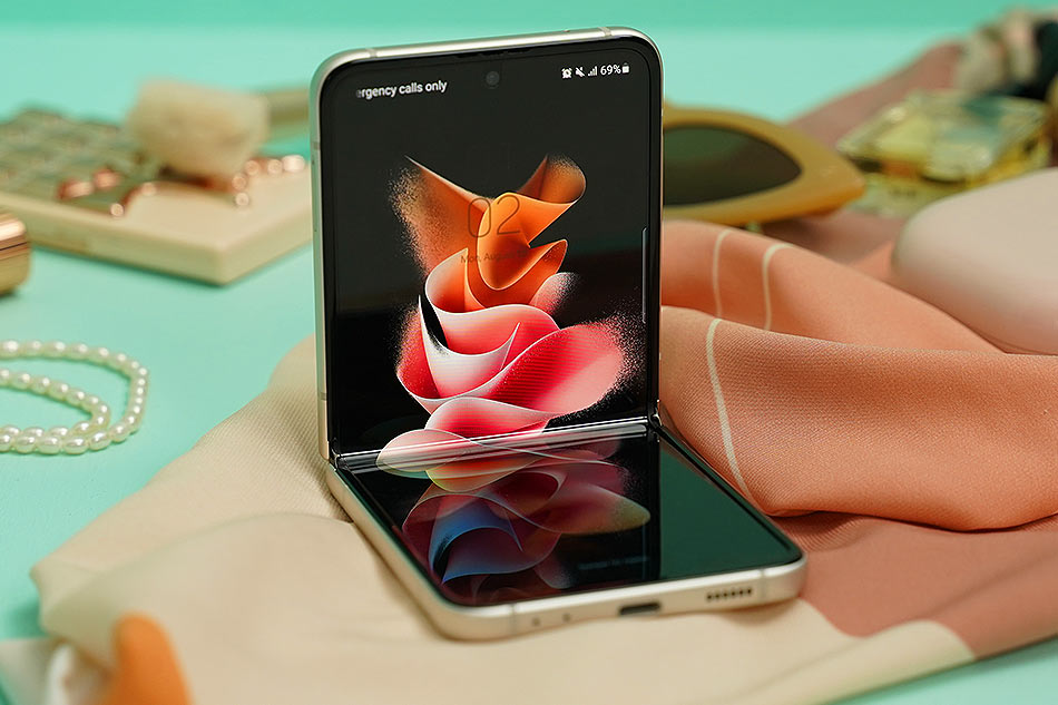 Samsung unveils new foldable Galaxy Z phones 