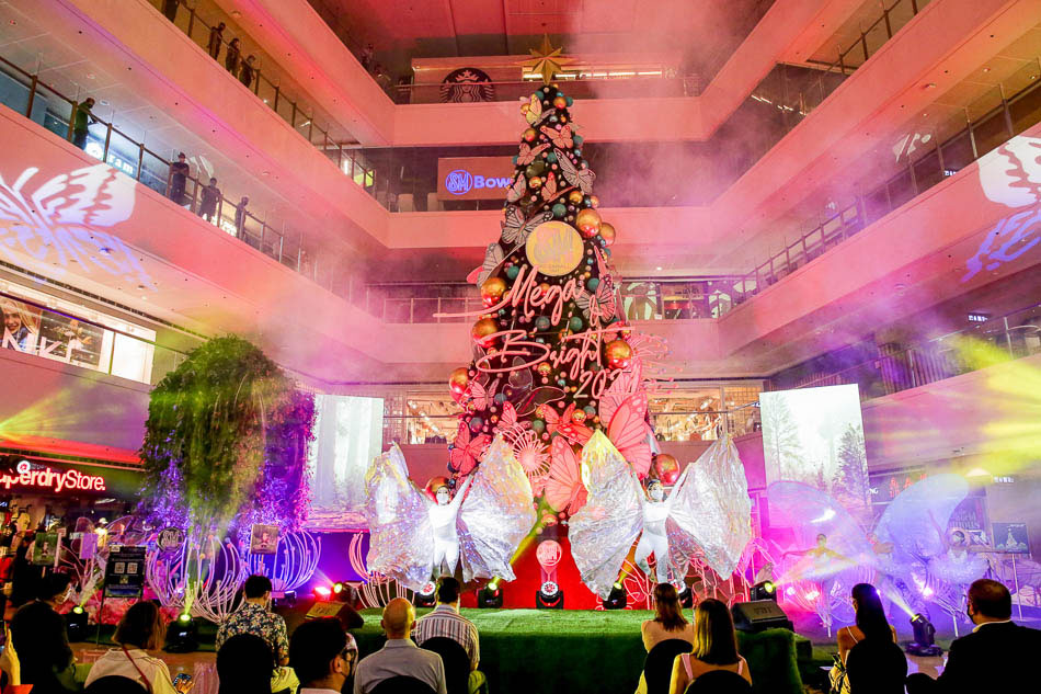 ‘Mega and Bright Christmas’ inilunsad sa SM Megamall 5