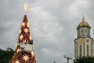 Manila landmarks sabay-sabay pinailawan para sa Pasko